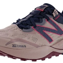 New Balance Women Dynasoft Nitrel V4 Lightweight Trail Running Shoes