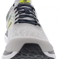 New Balance Men's 680 V7 Lightweight Cushioning Running Shoes