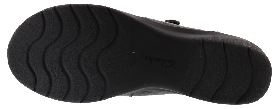 Clarks Of England Clarks Women's Cheyn Crystal Crinkle Slip On Loafer 5 Clarks Of England Clarks Women's Cheyn Crystal Crinkle Slip On Loafer