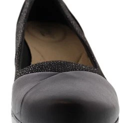 Clarks Of England Clarks Emily Alexa Black Leather Pumps Women's