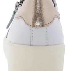 Clarks Of England Clarks Layton Step Women's Walking Shoes