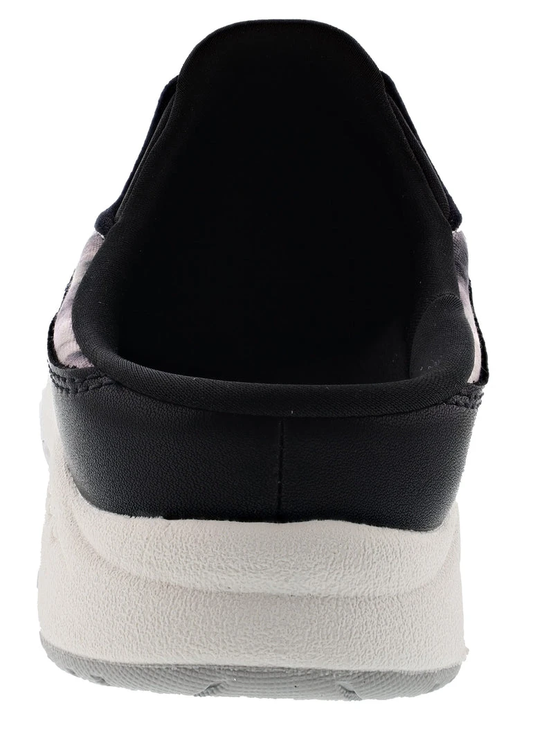 Easy Spirit Women's TravelTime Athletic Clogs 32 Easy Spirit Women's TravelTime Athletic Clogs