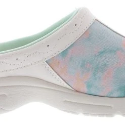 Easy Spirit Women's Baye 2 Wide Width Casual Comfort Clogs