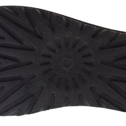 UGG Classic Short II Women Pull On Winter Boots