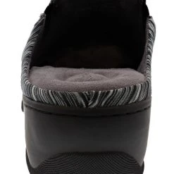 Softwalk Women's Alcon Narrow Width Slip On Clogs