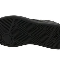 Reebok Club Memt Men Classic Lightweight Walking Sneakers