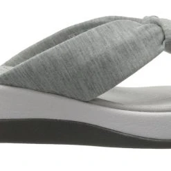 Clarks Of England Clarks Women Arla Glison Thong Sandals With Arch Support