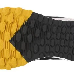 New Balance Arishi Fresh Foam Trail Running Shoes Men