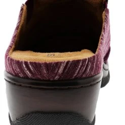 Softwalk Women's Alcon Wide Width Slip On Clogs